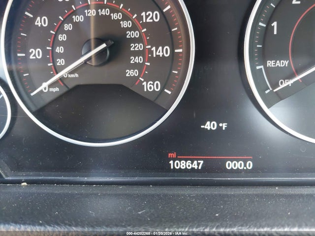 BMW 330i Xdrive 2017 WBA8D9C37HA011162 Image 14