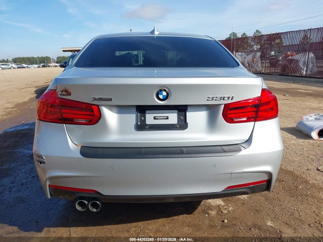BMW 330i Xdrive 2017 WBA8D9C37HA011162 Image 15