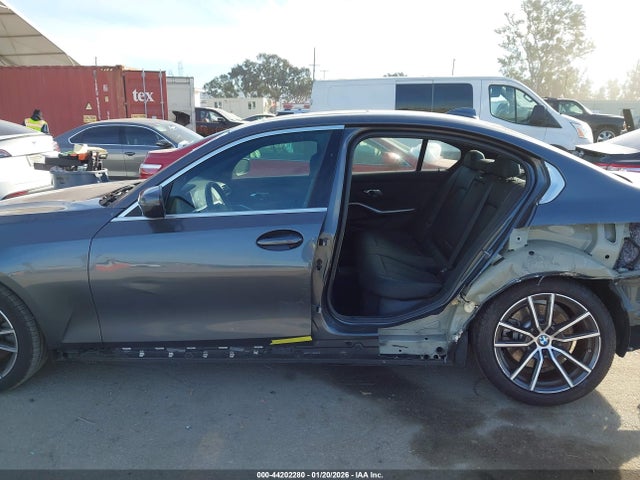 3MW5R1J07L8B10518 BMW 330I