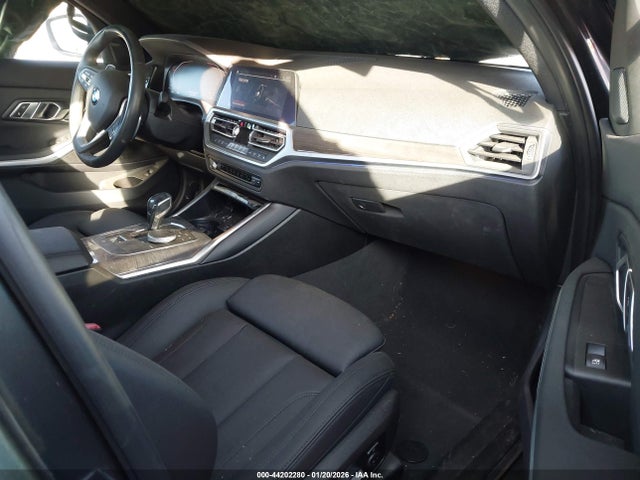 3MW5R1J07L8B10518 BMW 330I
