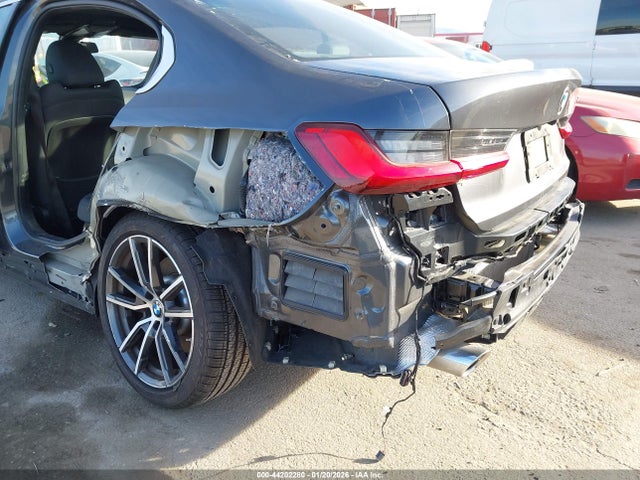 3MW5R1J07L8B10518 BMW 330I
