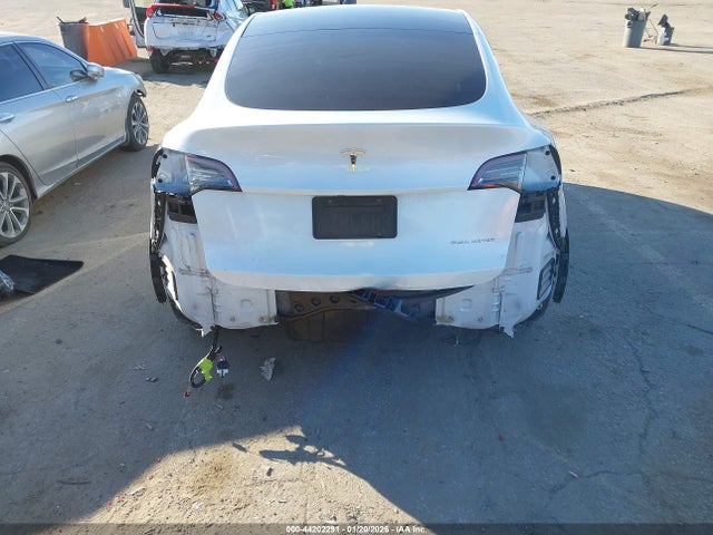 5YJYGDEEXLF032048 Tesla Model Y Long Range Dual Motor All-wheel Drive