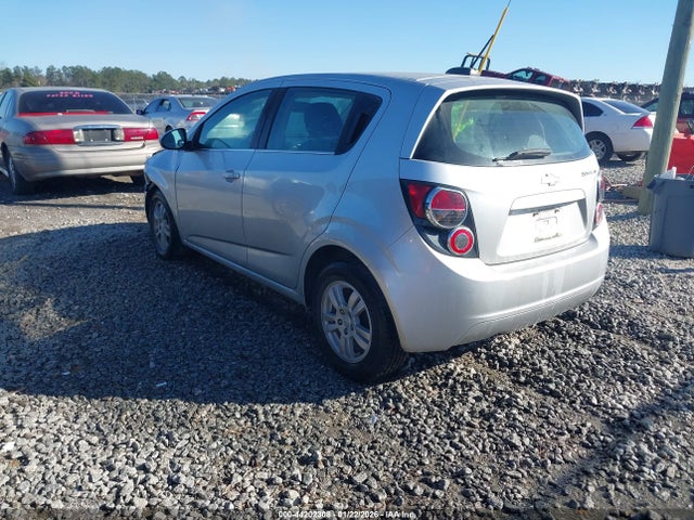 1G1JC6SG3F4135685 Chevrolet Sonic Lt Auto