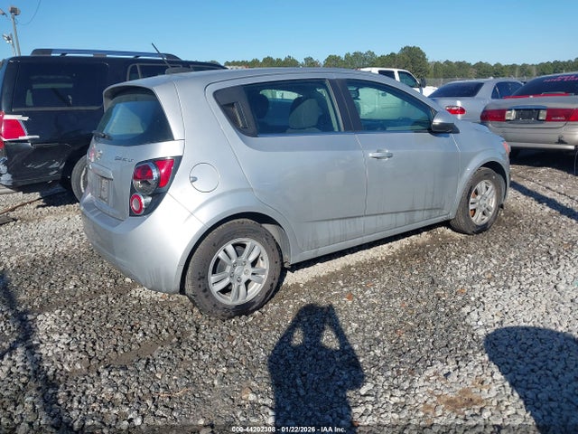 1G1JC6SG3F4135685 Chevrolet Sonic Lt Auto
