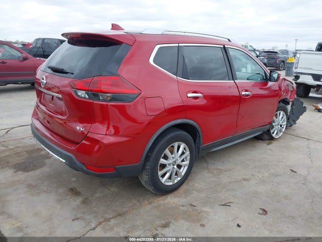 JN8AT2MT0HW393670 Nissan ROGUE SV
