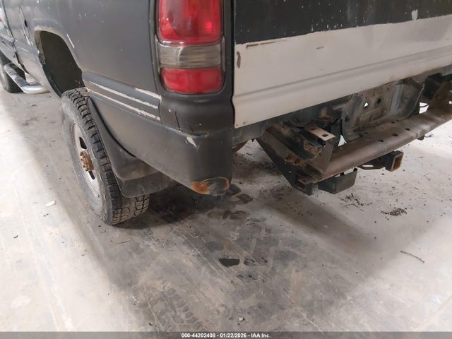 44202408 :رقم المزاد ، 1B7KF2368XJ627553 vin ، 1999 Dodge Ram 2500 St مزاد بيع