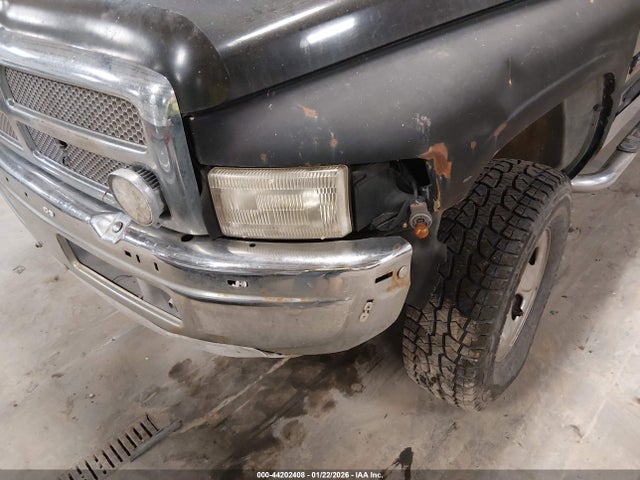 44202408 :رقم المزاد ، 1B7KF2368XJ627553 vin ، 1999 Dodge Ram 2500 St مزاد بيع