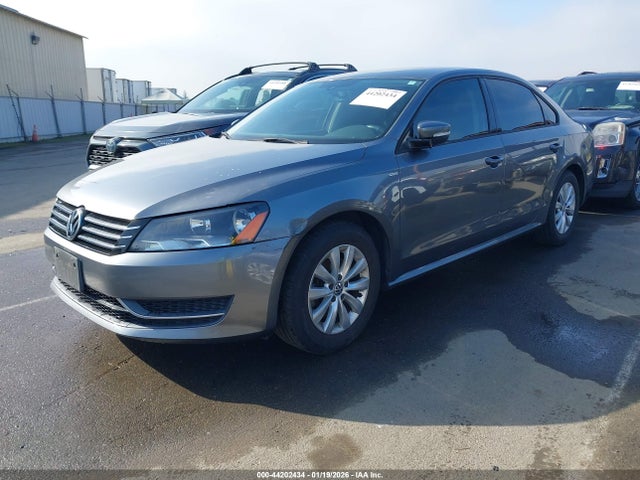 Volkswagen Passat 1.8t Wolfsburg Edition 2015 1VWAT7A32FC050528 Image 2