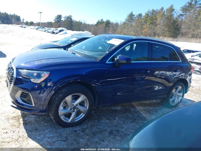 2021 Audi Q3 Premium 40 Tfsi Quattro Tiptronic მანქანა იყიდება აუქციონზე, vin: WA1AUCF30M1069695, აუქციონის ნომერი: 44202433