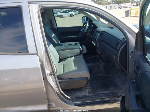 5TFTY5F15MX011821 Toyota Tundra Sr