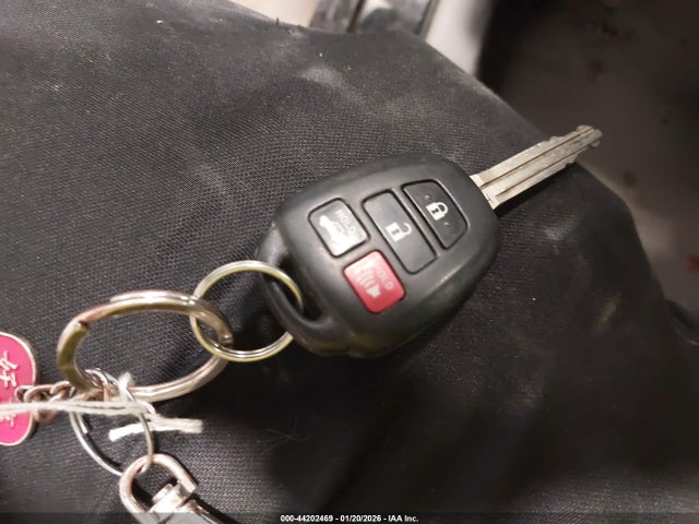 4T1BF1FK7HU412387 Toyota CAMRY LE