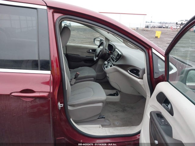 Chrysler Pacifica Lx 2017 2C4RC1CG7HR509162 Image 5