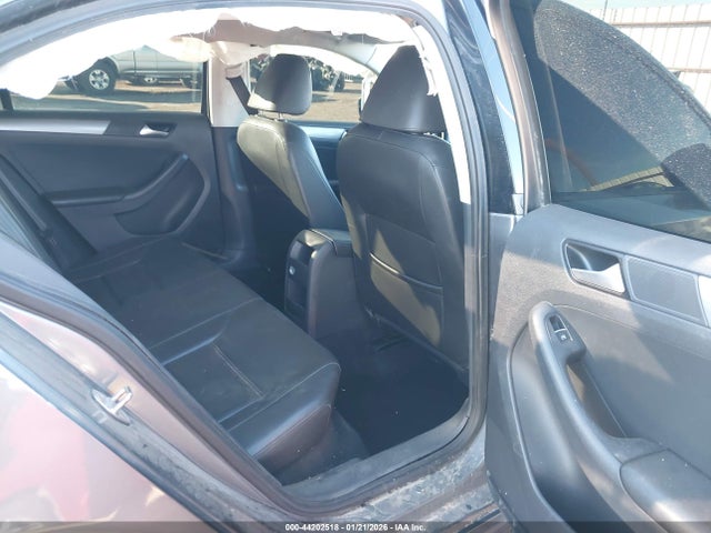 2015 Volkswagen Jetta 2.0l Tdi Se მანქანა იყიდება აუქციონზე, vin: 3VWLA7AJ3FM341924, აუქციონის ნომერი: 44202518