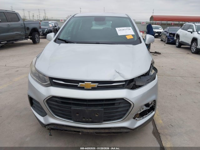 44202520 :رقم المزاد ، 3GNCJKSBXJL211013 vin ، 2018 Chevrolet Trax Ls مزاد بيع