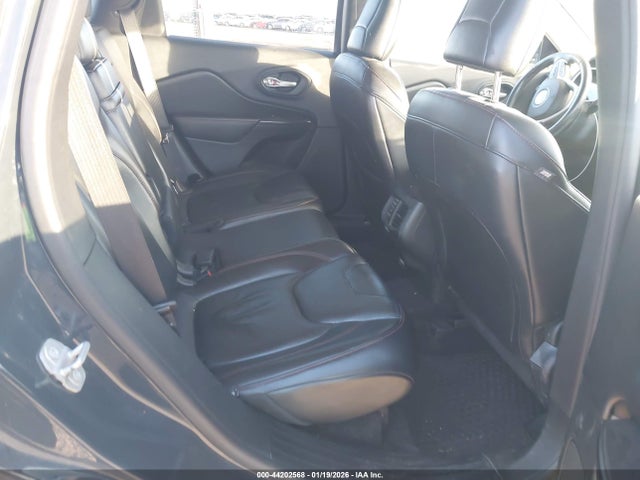 1C4PJMBS2GW305282 Jeep Cherokee Trailhawk