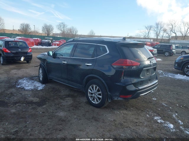 5N1AT2MV8JC815460 Nissan ROGUE SV