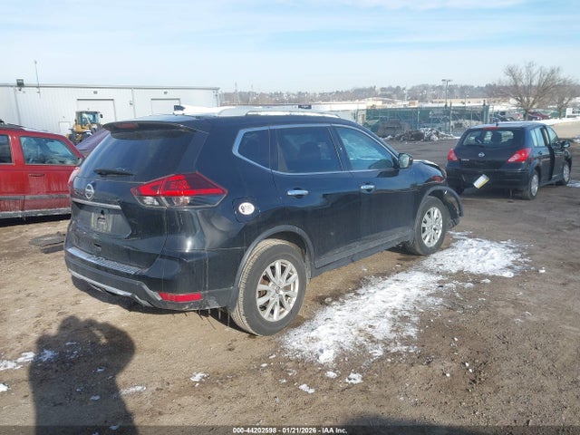 5N1AT2MV8JC815460 Nissan ROGUE SV