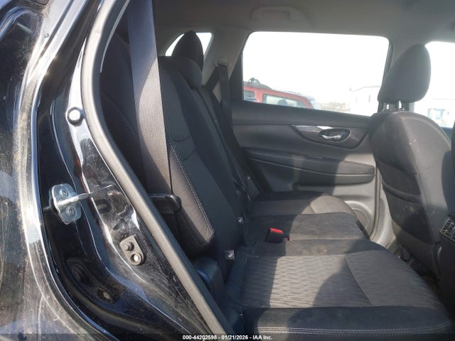 5N1AT2MV8JC815460 Nissan ROGUE SV