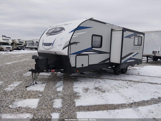 44202603 :رقم المزاد ، 5ZT2CKLBXN2008643 vin ، 2022 Forest River Cherokee Alpha Wolf مزاد بيع
