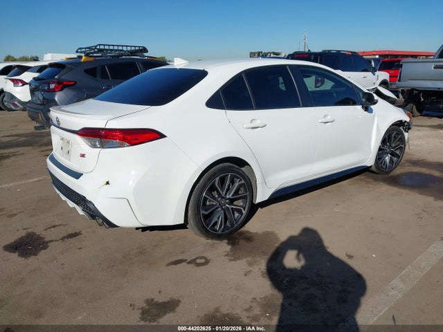 2021 TOYOTA COROLLA JTDS4MCE6MJ067343 Photo 3