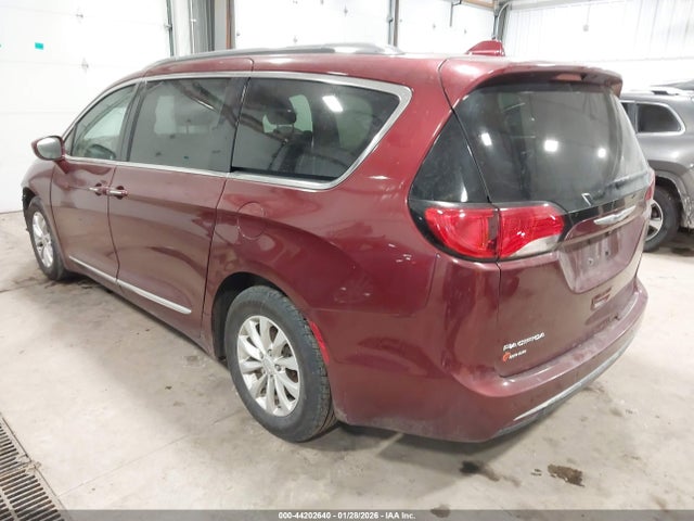 Продаж на аукціоні авто 2018 Chrysler Pacifica Touring L Plus, vin: 2C4RC1EG4JR306491, номер лоту: 44202640