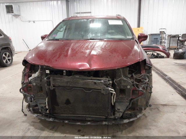 Продаж на аукціоні авто 2018 Chrysler Pacifica Touring L Plus, vin: 2C4RC1EG4JR306491, номер лоту: 44202640