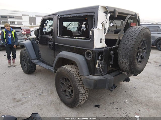 2015 JEEP WRANGLER 1C4AJWAG5FL590008 Photo 2