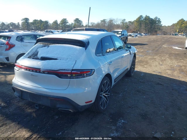 2025 PORSCHE MACAN WP1AA2A55SLB00375 Photo 3