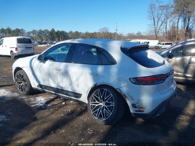 2025 PORSCHE MACAN WP1AA2A55SLB00375 Photo 5