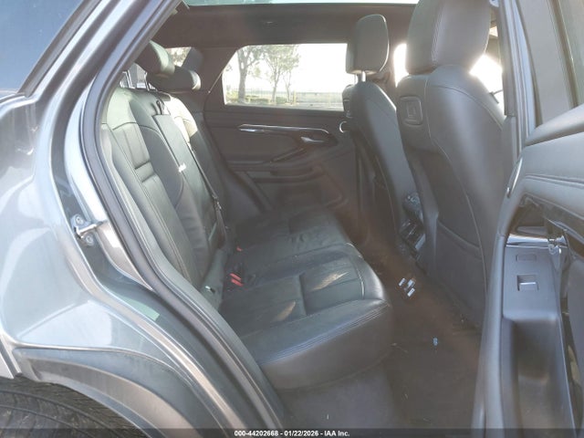 SALZP2FX2LH005914 Land Rover Range Rover Evoque Se