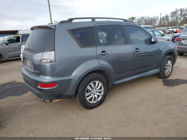 2011 MITSUBISHI OUTLANDER JA4AS2AW9BU012389 Photo 3