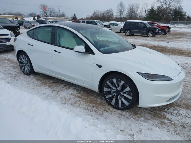 2025 TESLA MODEL 3 5YJ3E1EB2SF942585 Photo 0