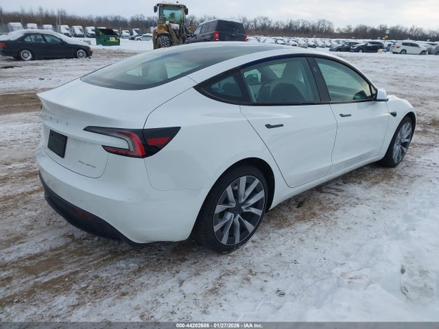 2025 TESLA MODEL 3 5YJ3E1EB2SF942585 Photo 3