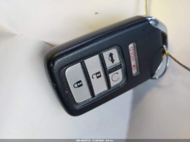 1HGCV2F9XJA022083 Honda Accord Touring 2.0t