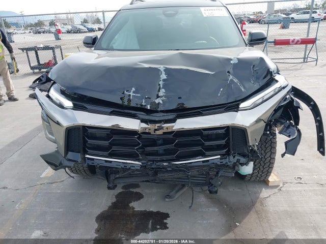 3GNAXKEG0SL135686 Chevrolet Equinox Fwd Activ