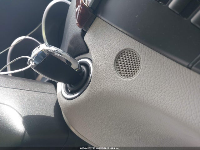 44202755 :رقم المزاد ، WDDGF4HB1ER307471 vin ، 2014 Mercedes-benz C 250 Luxury/sport مزاد بيع