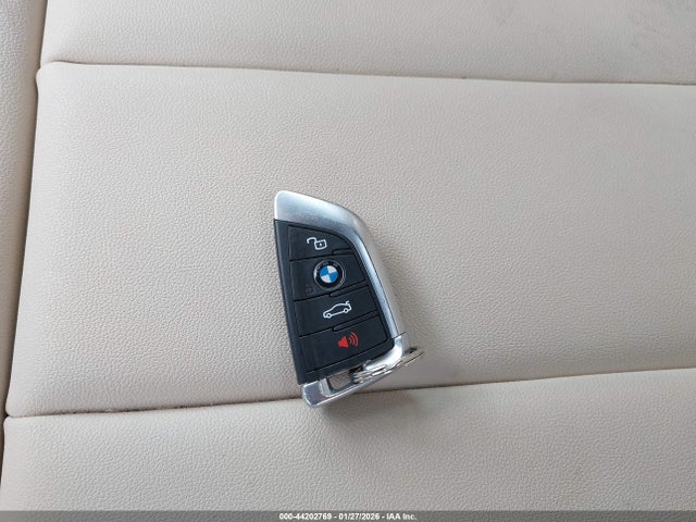 3MW5R7J08L8B37715 BMW 330i Xdrive