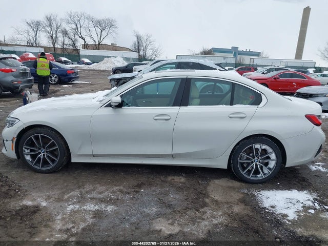 3MW5R7J08L8B37715 BMW 330i Xdrive
