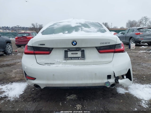 3MW5R7J08L8B37715 BMW 330i Xdrive