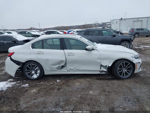 3MW5R7J08L8B37715 BMW 330i Xdrive