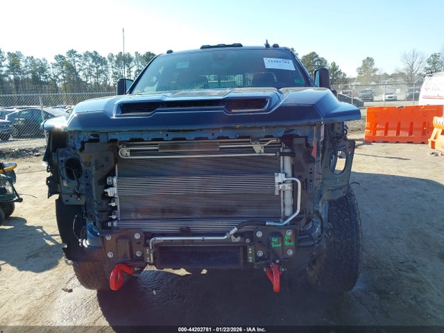 1GT49PEY9NF267866 GMC Sierra 2500hd 4wd Standard Bed At4