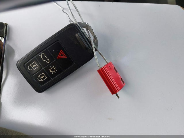 2018 VOLVO V60 YV140MELXJ2391279 Photo 10