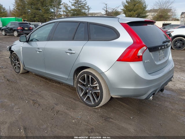 2018 VOLVO V60 YV140MELXJ2391279 Photo 2