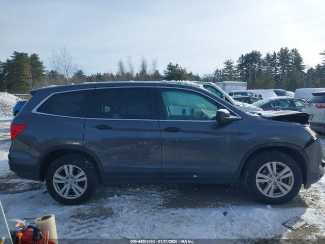 5FNYF6H13JB031070 Honda PILOT LX
