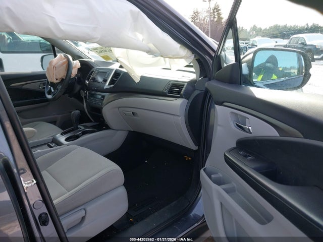 5FNYF6H13JB031070 Honda PILOT LX