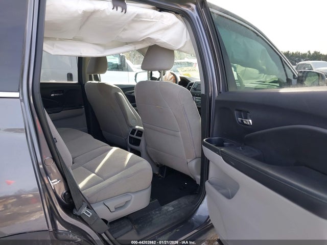 5FNYF6H13JB031070 Honda PILOT LX
