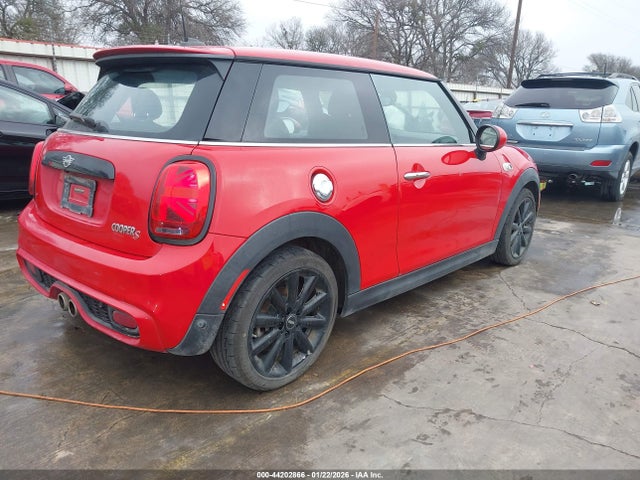 2019 MINI HARDTOP WMWXP7C58K2A49934 Photo 3