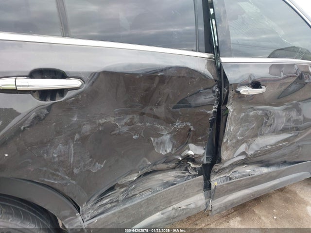 2023 CADILLAC XT4 1GYAZAR48PF111256 Photo 5