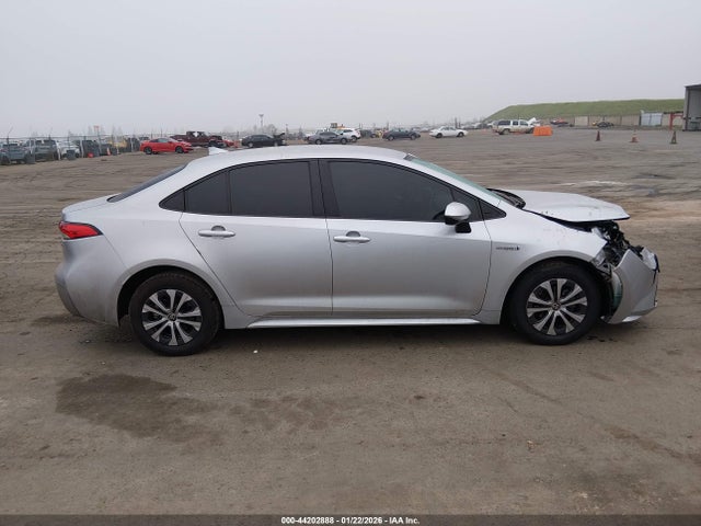 JTDEAMDE1MJ018359 Toyota Corolla Hybrid Le
