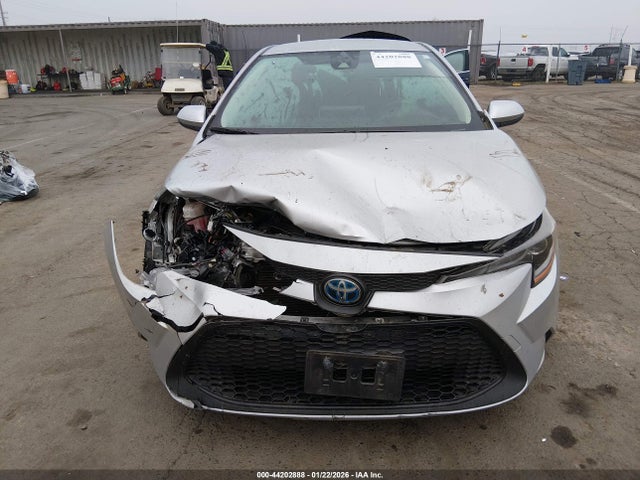 JTDEAMDE1MJ018359 Toyota Corolla Hybrid Le